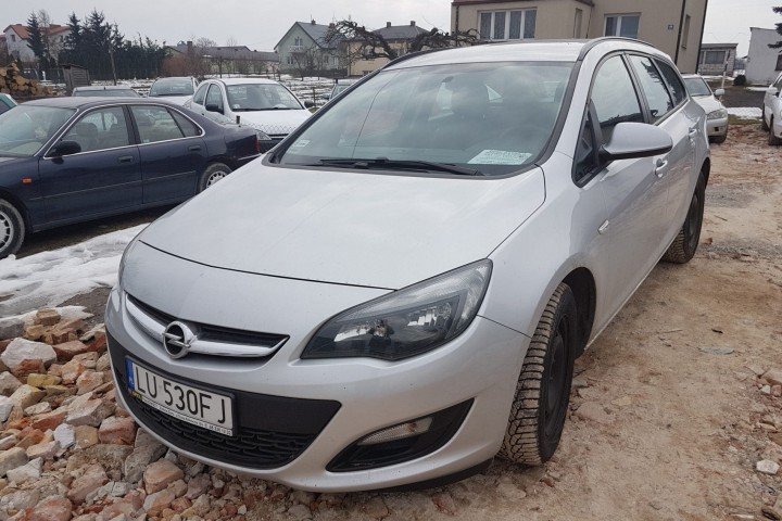 Opel Astra 2013 rok, 29900 zł sprzedam